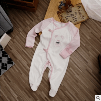 服裝廠一件代發(fā)嬰兒裝 0-1歲新生寶寶無(wú)骨純棉連體哈衣連腳套爬服