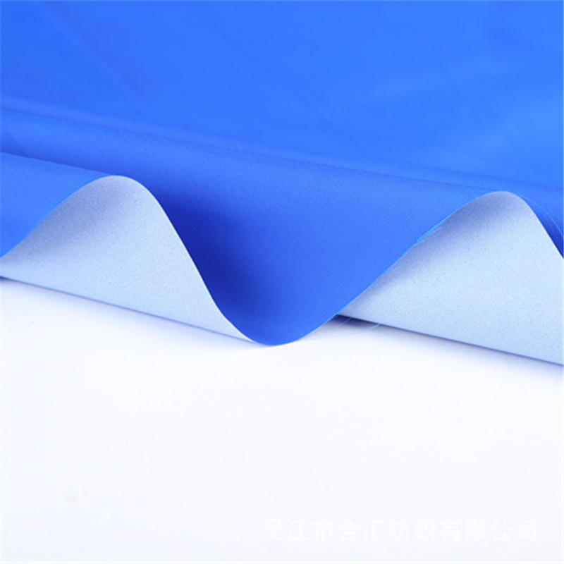 210D灝奸緳鐗涙觸甯働U娑傜櫧 鍐查攱琛i潰鏂?1?7(2)_鍓