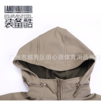 廠家直銷 沖鋒衣 立領薄款鯊魚皮 不帶抓絨