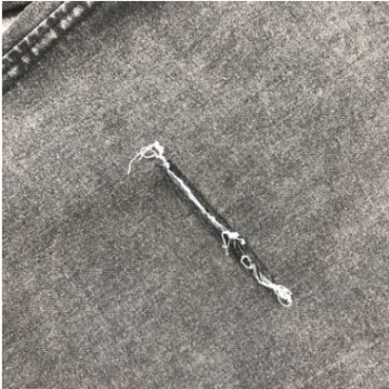 時尚百搭休閑破洞牛仔褲2019款新女式帶腰帶小腳褲韓版廠家直銷潮