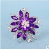 歐美新款花朵水鉆胸針女 時尚服裝配飾 西裝禮服別針批發(fā)