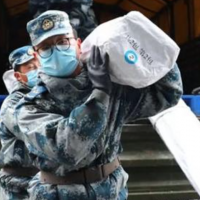 哪里有危險(xiǎn) 哪里就有人民子弟兵 向英雄的人民軍隊(duì)致敬！