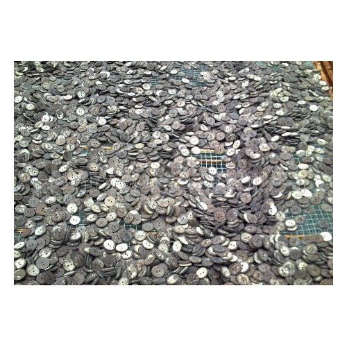 供應紅寶椰殼紐扣