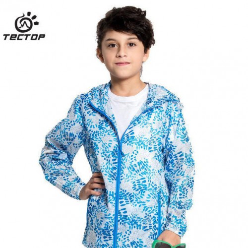 探拓/tectop 春夏新款兒童印花皮膚衣 休閑戶外連帽皮膚風衣6337