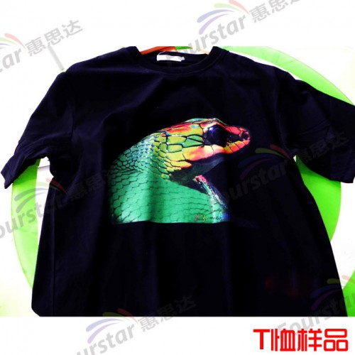 親子裝 情侶裝 班服 團(tuán)隊(duì)服用什機(jī)器生產(chǎn)