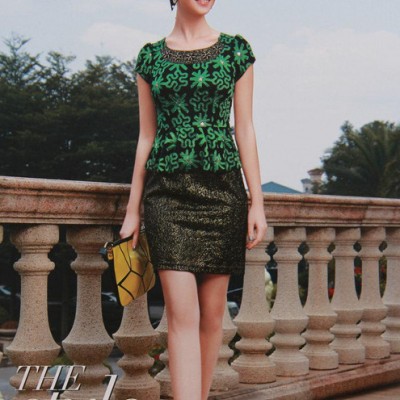 夢(mèng)莎奴夏裝 優(yōu)雅成熟** 高端**短袖裙子 領(lǐng)口鑲鉆修身連衣