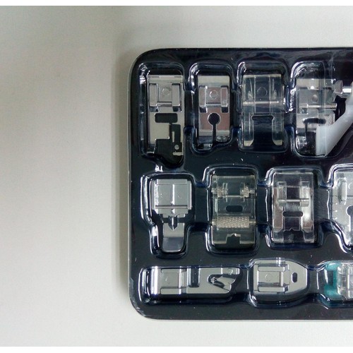 家用縫紉機芳華505A 508 700 702專用配套11個