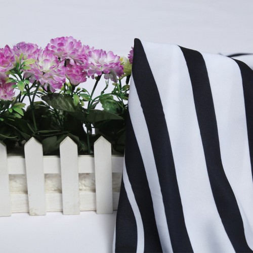 直銷(xiāo) 滌綸面料 休閑內(nèi)衣里布 服裝面料現(xiàn)貨