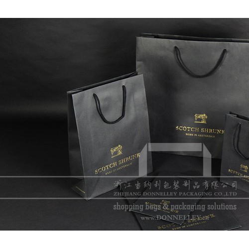 Scotch Shrunk 服裝袋，出口荷蘭童裝手提袋，萊妮紋黑卡包裝袋，覆膜燙金平張機制禮品袋定做