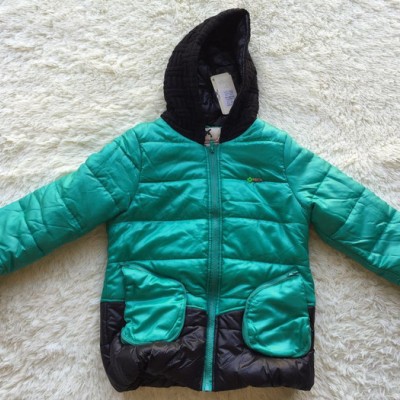 供應品牌童裝尾貨折扣 大量品牌童裝童棉衣批發 ** 原單