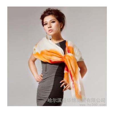 供應依維依芙4002高支精紡100％純羊絨手繪圍巾