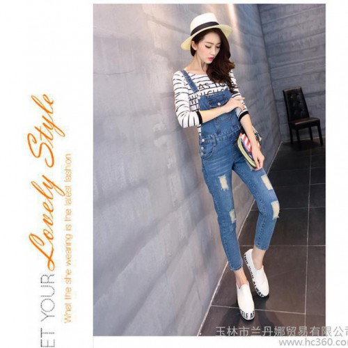 2015秋季新款韓版寬松顯瘦破洞牛仔背帶褲