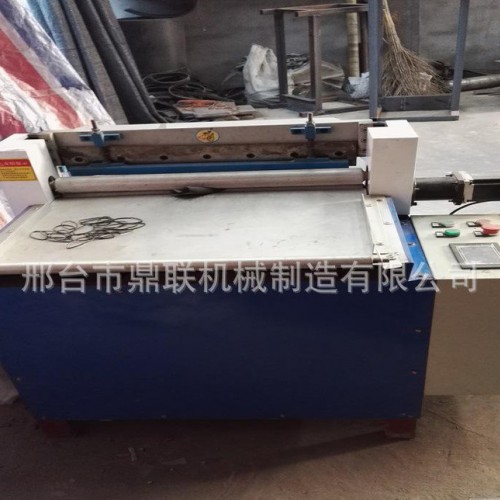 涵洞吊帶吊掛式防水卷材裁剪機(jī) 熱熔墊橫切機(jī) 數(shù)控切片機(jī)器設(shè)備