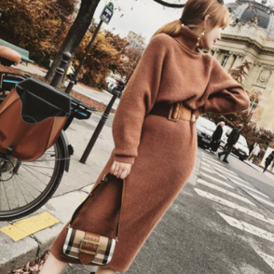 送腰帶長款毛衣女秋冬新款女裝中長款毛衣裙過膝修身高領(lǐng)套頭女