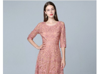 一件代發媽媽秋裝連衣裙中袖2020新款盤花輕熟中年人紅色裙子批發