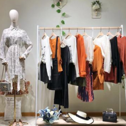 秋水品牌伊人21春 專賣店撤柜尾貨剪標女裝庫存批發品牌折扣女裝