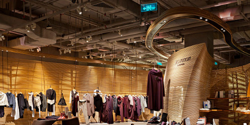 疫情與磨煉交織 感動(dòng)與成長(zhǎng)同在：中國(guó)服裝協(xié)會(huì)2020總結(jié)會(huì)暨2021工作會(huì)成功召開(kāi)