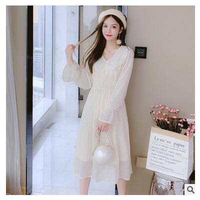 新款復(fù)古茶歇法式連衣裙女春季2021年氣質(zhì)顯瘦設(shè)計感小眾仙女裙子