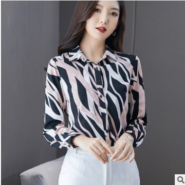 2055襯衫女新款大碼設計感上衣胖mm遮肚子顯瘦秋季雪紡碎花上衣