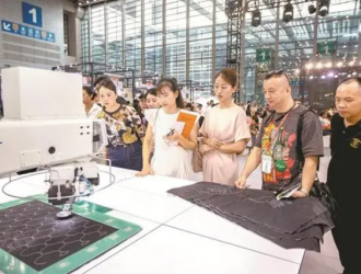 老行當(dāng) 新商機(jī) 服裝展會(huì)聚焦華南市場(chǎng)探尋新商機(jī)