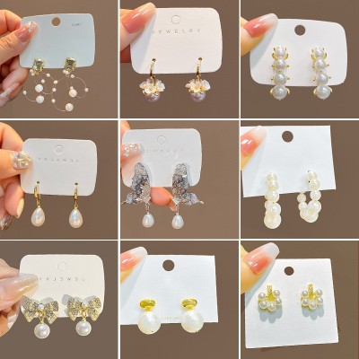 銀針韓版氣質(zhì)幾何珍珠耳環(huán) 輕奢高級感蝴蝶花朵耳飾復(fù)古珍珠耳釘